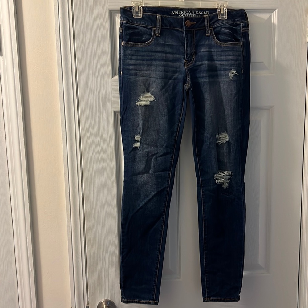AE High Waisted Ripped Jegging
